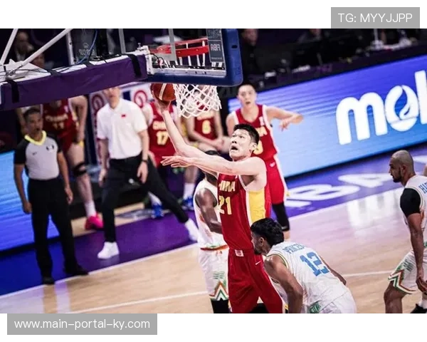 中国男篮防守反击质量提升，抢断后快速推进形成得分机会